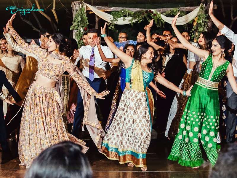 Bollywood Dance