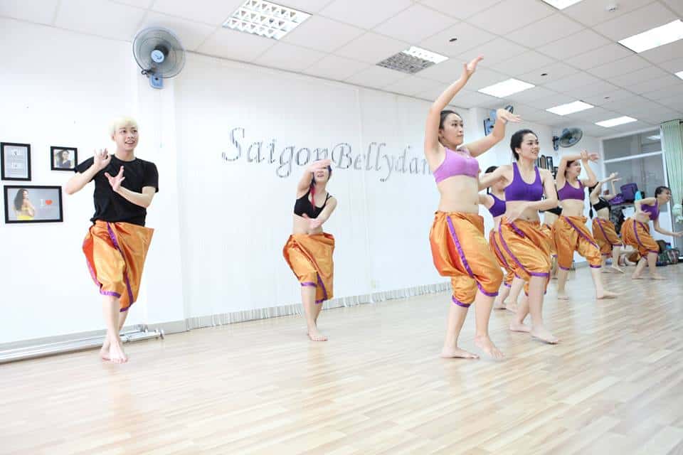 Buổi học nhảy Bollywood