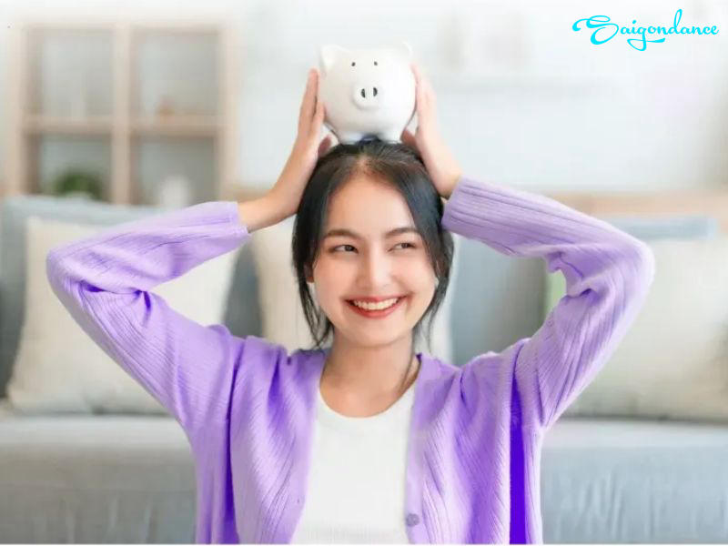 Tập yoga cùng bạn bè giúp tiết kiệm chi phí