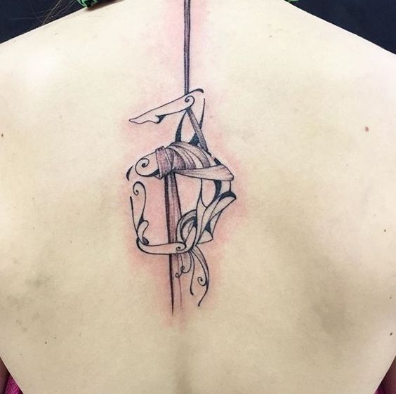 Những Hình Xăm Đẹp Mắt Cho Tín Đồ Múa Cột (Pole Dance ‘s Tattoo) 119