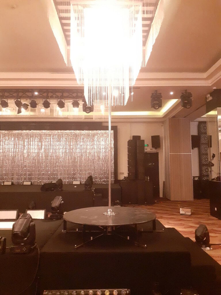 Cho Thuê Cột Múa Di Động Dùng Cho Múa Cột, Cột Bục Biểu Diễn Sự Kiện 5