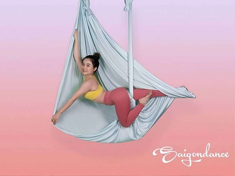 Yoga bay là gì?