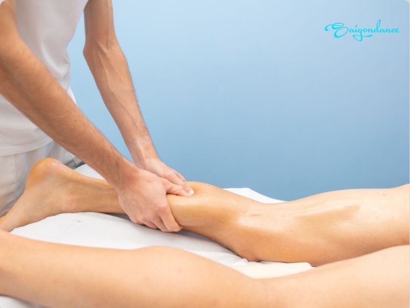 Phương Pháp Xả Cơ Hiệu Quả Sau Khi Tập Nhảy 17 Massage cơ bắp là một phương pháp phục hồi cơ hiệu quả,