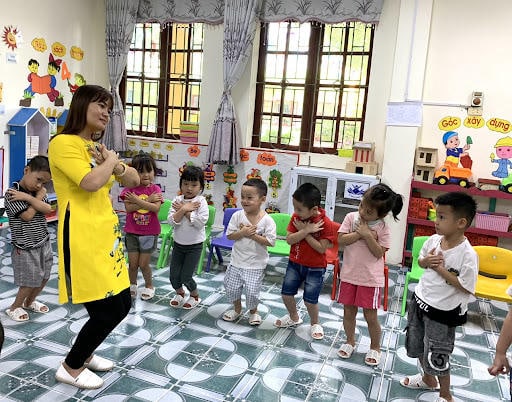 Trong giáo dục và trị liệu