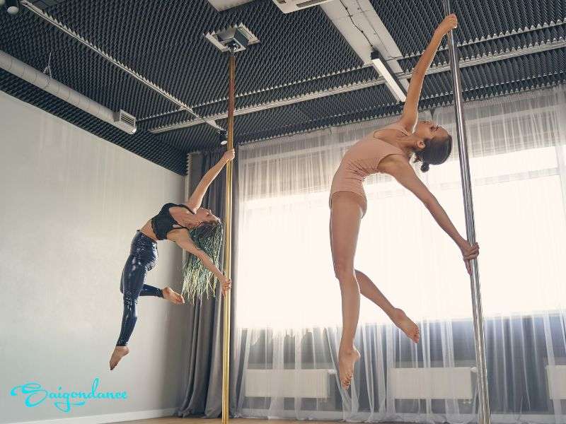 Lưu ý khi phụ nữ trung niên bắt đầu hành trình học múa cột